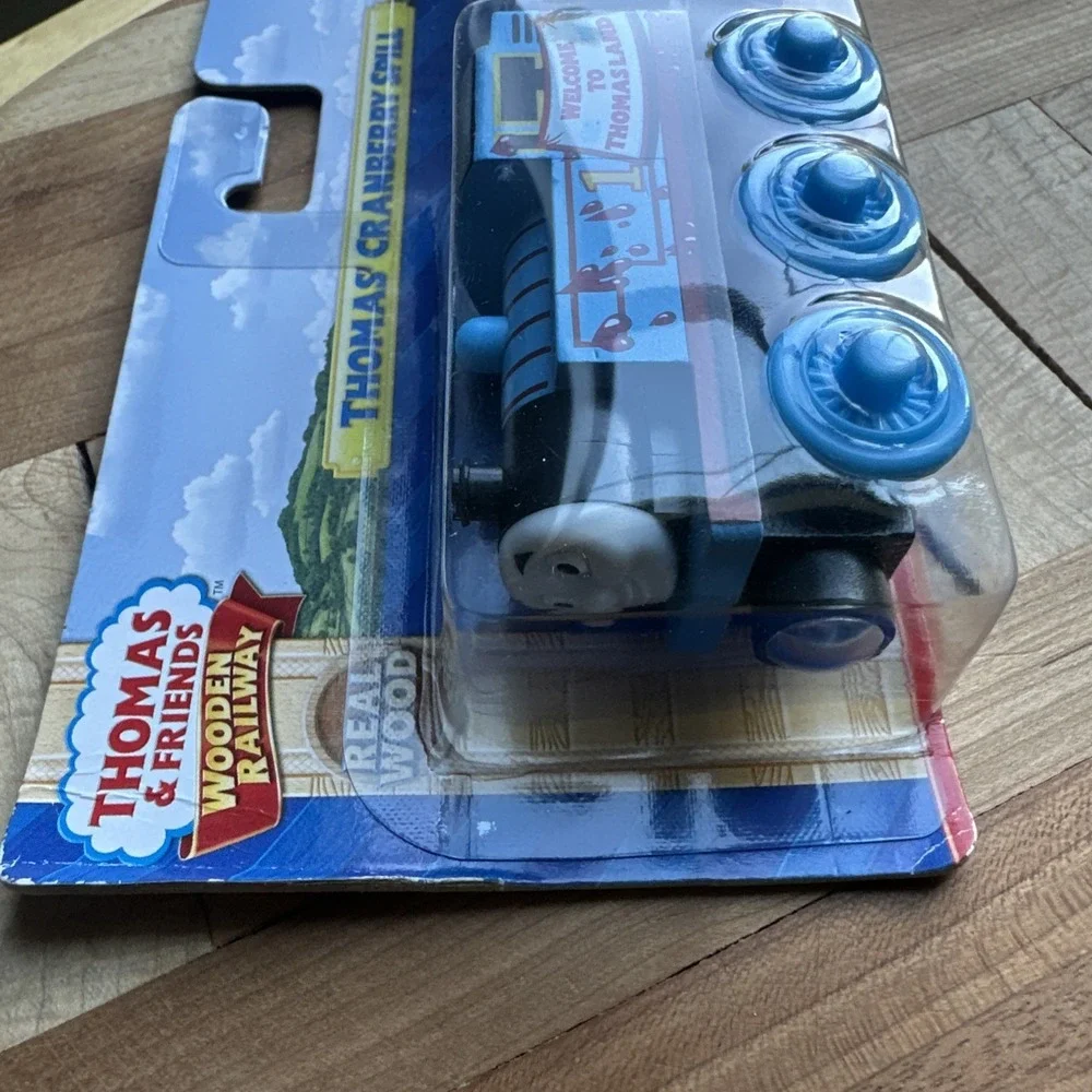 Thomas & Friends 2014 Wooden Railway Train Tank Engine Cranberry Spill DFH48 New